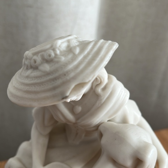 Copeland Parian Ware Figure 'Girl with Bloodhound' c1870 - Picture 5 of 5
